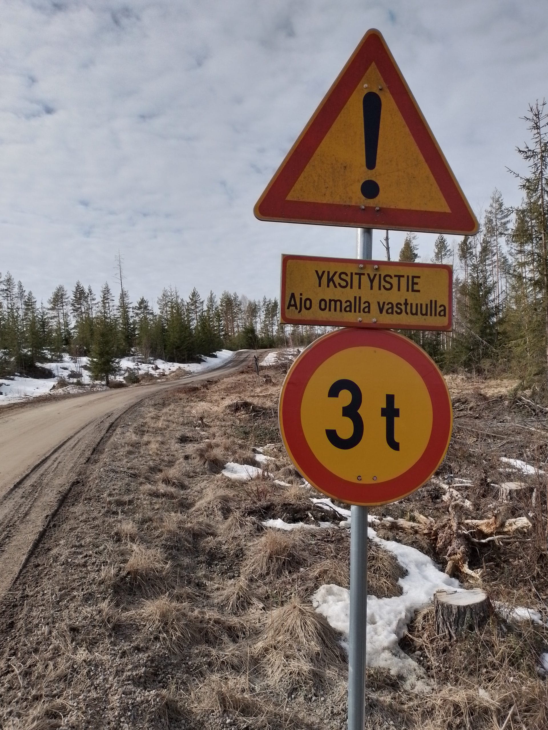 Kutsu yksityistieiltaan Juvalle